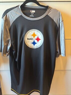 Men's Pittsburgh Steelers Black & Silver Short Sleeve Team Tee